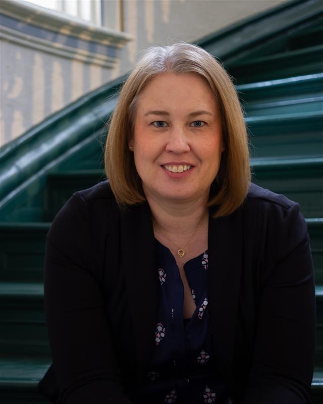 Formal picture of Jennifer Vanette